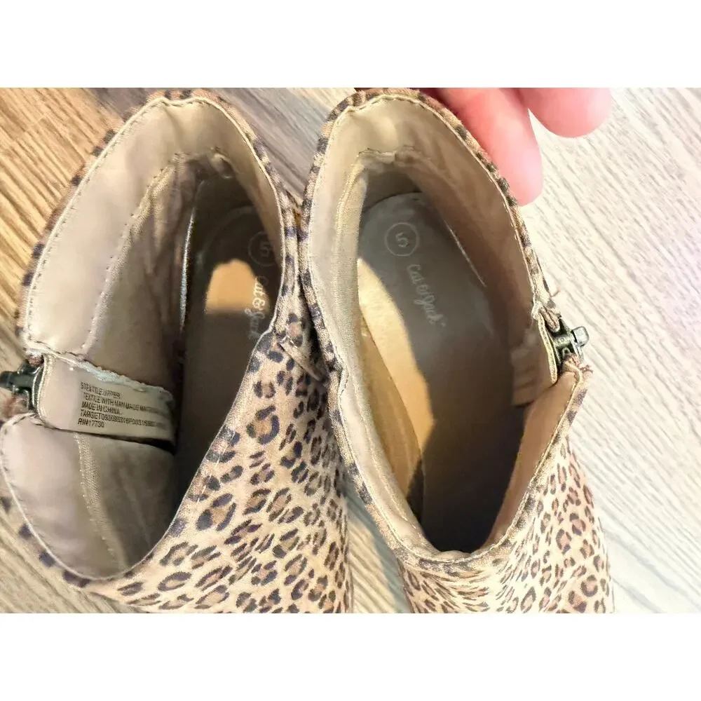 Cat & Jack leopard print